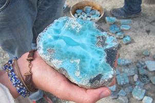 Descubre la increíble leyenda del Larimar...!