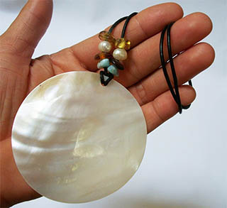 shells_jewelry.jpg