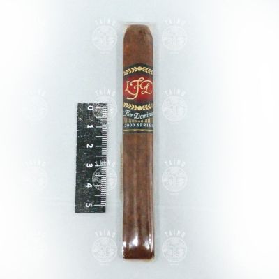 Сигара a Flor Dominicana Cameroon Cabinet N 3
